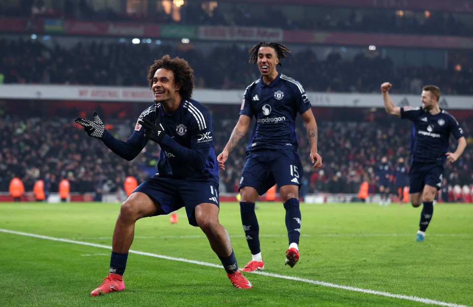 Zirkzee scored the winning goal in the penalty shootout win at the Emirates Stadium