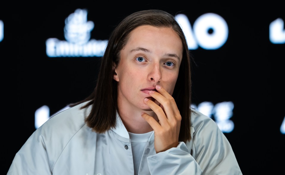 MELBOURNE, AUSTRALIA - JANUARY 20: Iga Swiatek of Poland talks to the media after defeating Eva Lys of Germany in the fourth round on Day 9 of the 2025 Australian Open at Melbourne Park on January 20, 2025 in Melbourne, Australia. (Photo by Robert Prange/Getty Images)