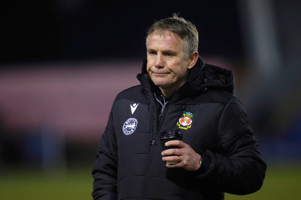 Wrexham boss Phil Parkinson would welcome Vardy's experience at the club
