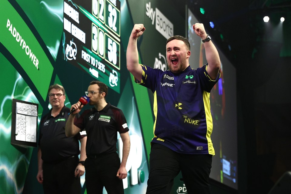 LONDON, ENGLAND - JANUARY 03: Luke Littler of England celebrates winning the Final against Michael van Gerwen of The Netherlands during day sixteen of the 2024/25 Paddy Power World Darts Championship at Alexandra Palace on January 03, 2025 in London, England. (Photo by James Fearn/Getty Images)