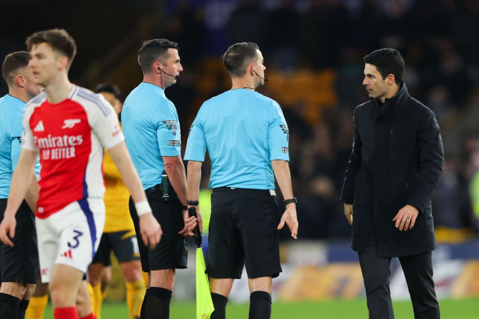 The Arsenal boss condemned the abuse aimed at Oliver on social media