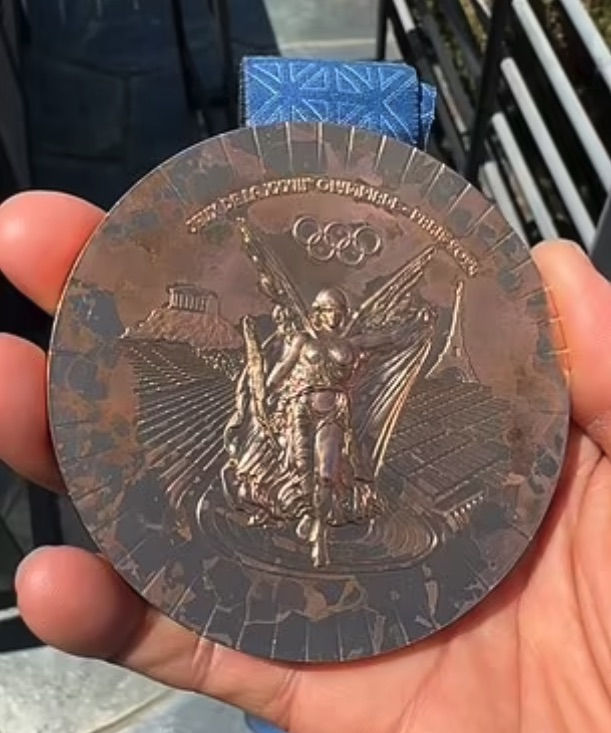 Over 100 Olympians have returned their defective medals