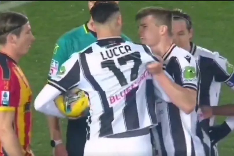 Jaka Bijol went as far as to grab the striker by the shirt