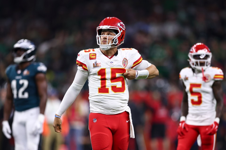 NEW ORLEANS, LOUISIANA - FEBRUARY 09: Patrick Mahomes #15 of the Kansas City Chiefs reacts against the Philadelphia Eagles in the second half during Super Bowl LIX at Caesars Superdome on February 9, 2025 in New Orleans, Louisiana. (Photo by Kevin Sabitus/Getty Images)