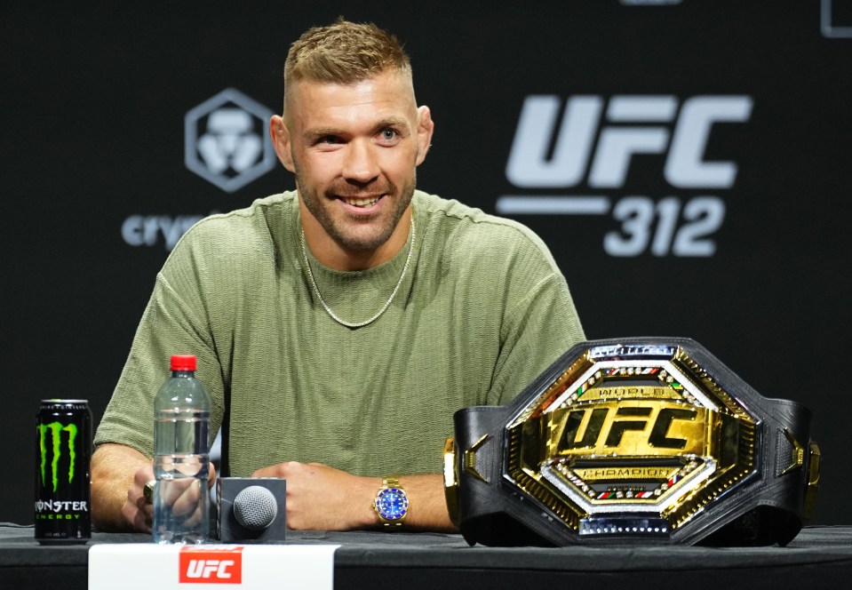 Du Plessis said he won't fight Pereira as the Brazilian has 'no aura' left