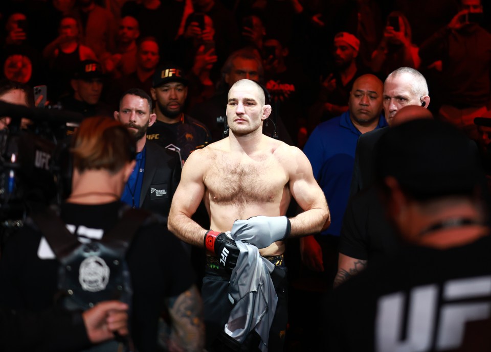 Strickland faces du Plessis for the UFC middleweight title this Sunday