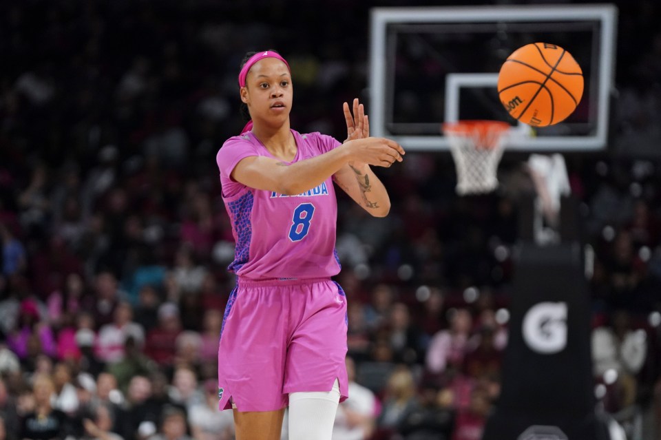 Me'Arah is the youngest daughter of NFL legend Shaq, and has been forging her own basketball path
