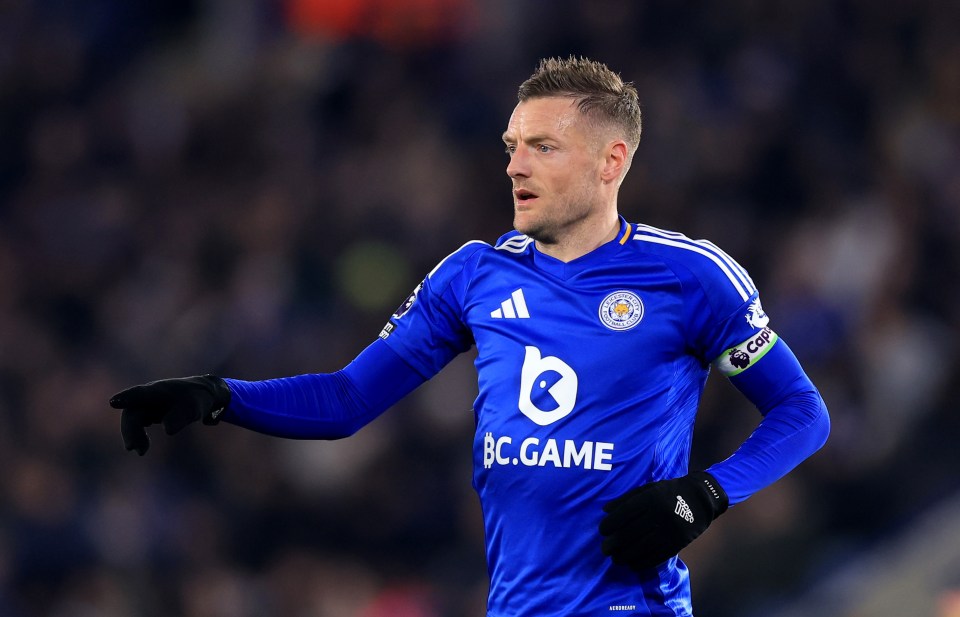 Jamie Vardy could make a sensational switch to Wrexham when his contract at Leicester expires in June