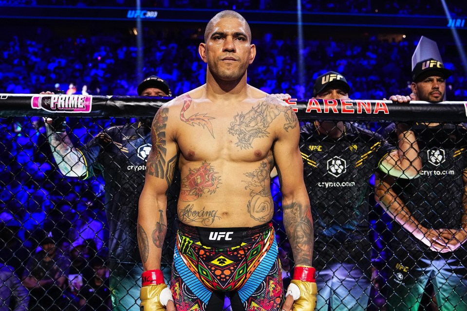 Alex Pereira, UFC fighter, in the octagon.
