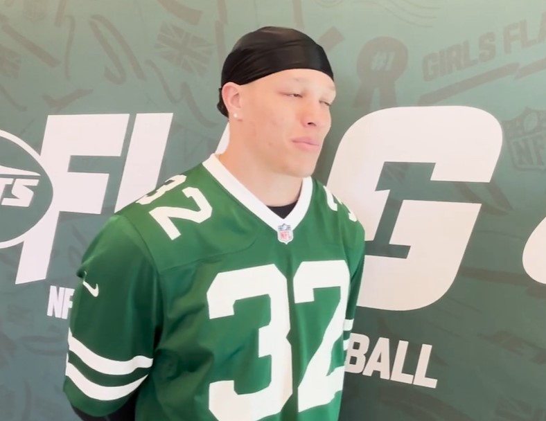 Jets running back Isaiah Davis spoke highly of his former teammate
