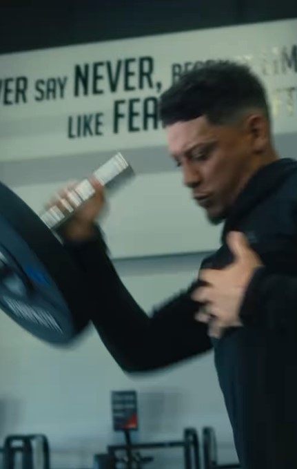 Mahomes lifted a weight and inspired fans watching his video