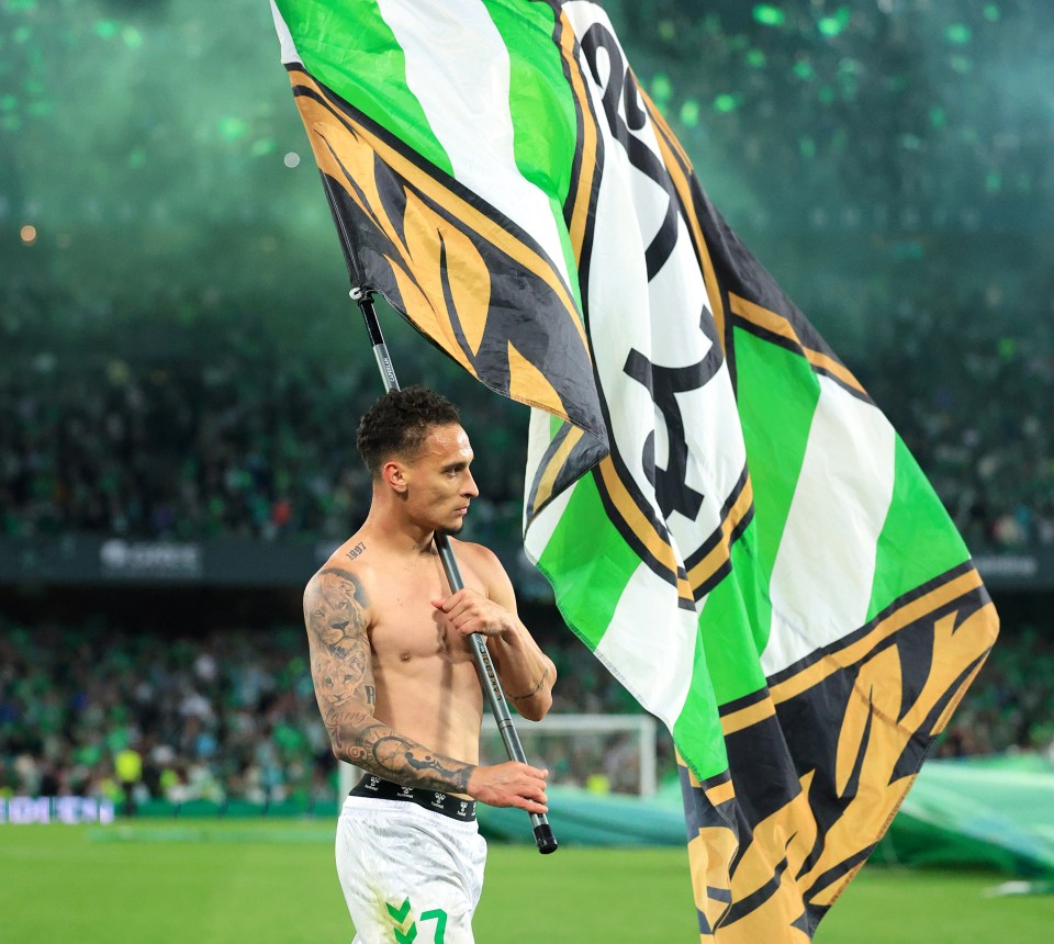 Antony wasted little time in becoming a fan favourite at Betis