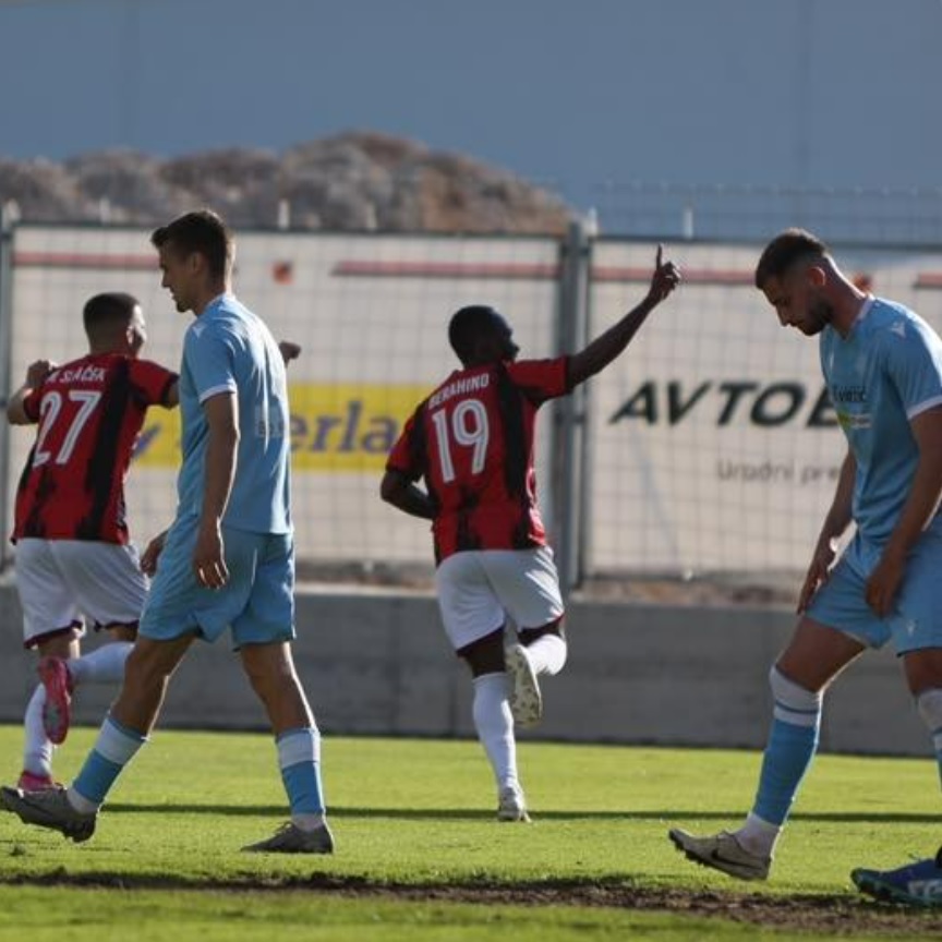 Berahino celebrates opening his account for new Slovenian team NK Tabor Sezana