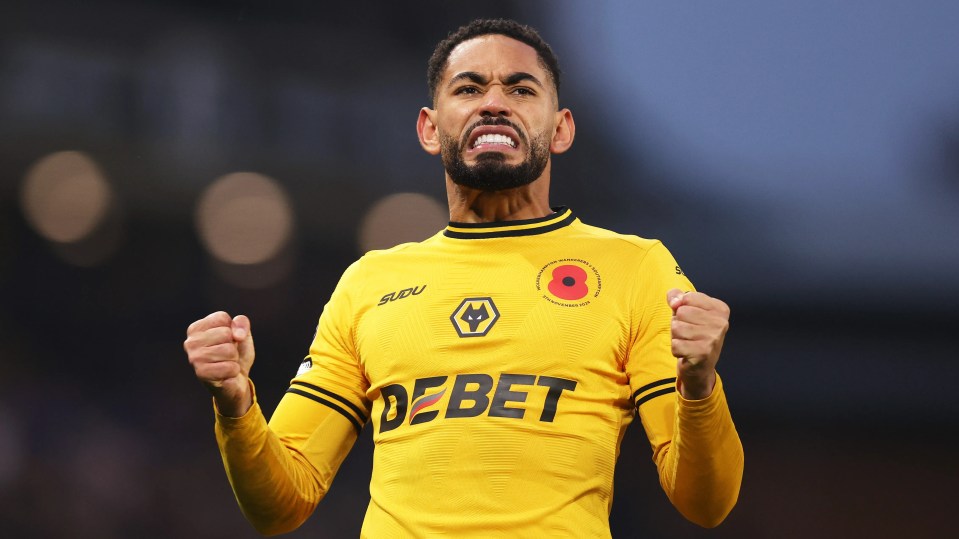 WOLVERHAMPTON, ENGLAND - NOVEMBER 09: Matheus Cunha of Wolverhampton Wanderers celebrates scoring his team's second goal during the Premier League match between Wolverhampton Wanderers FC and Southampton FC at Molineux on November 09, 2024 in Wolverhampton, England. (Photo by Jack Thomas - WWFC/Wolves via Getty Images)