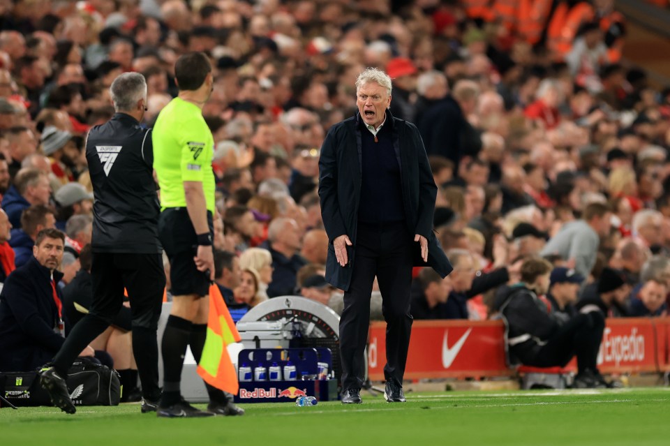 Moyes has been left fuming that VAR opted not to disallow Liverpool's winner