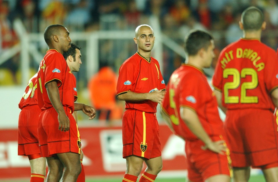 But Sas remained with Galatasaray for financial reasons