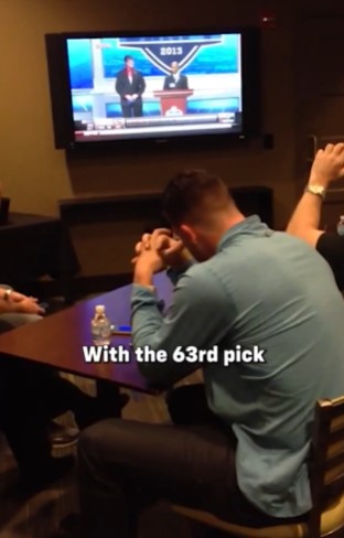 Kelce couldn't look at the TV when the Chiefs made their pick