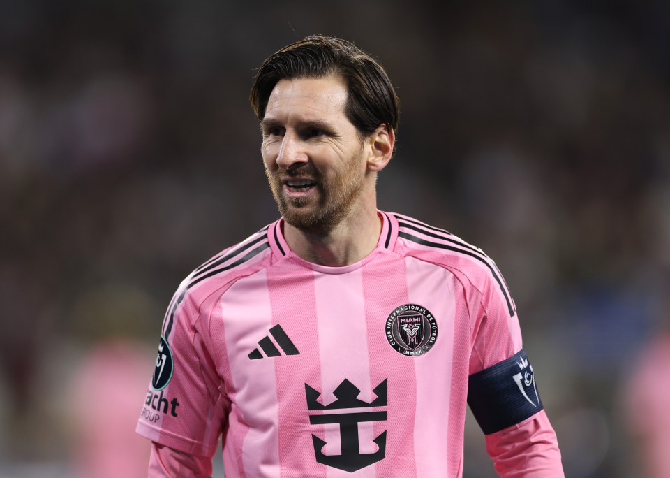 Messi could count De Bruyne as a teammate of his later this year