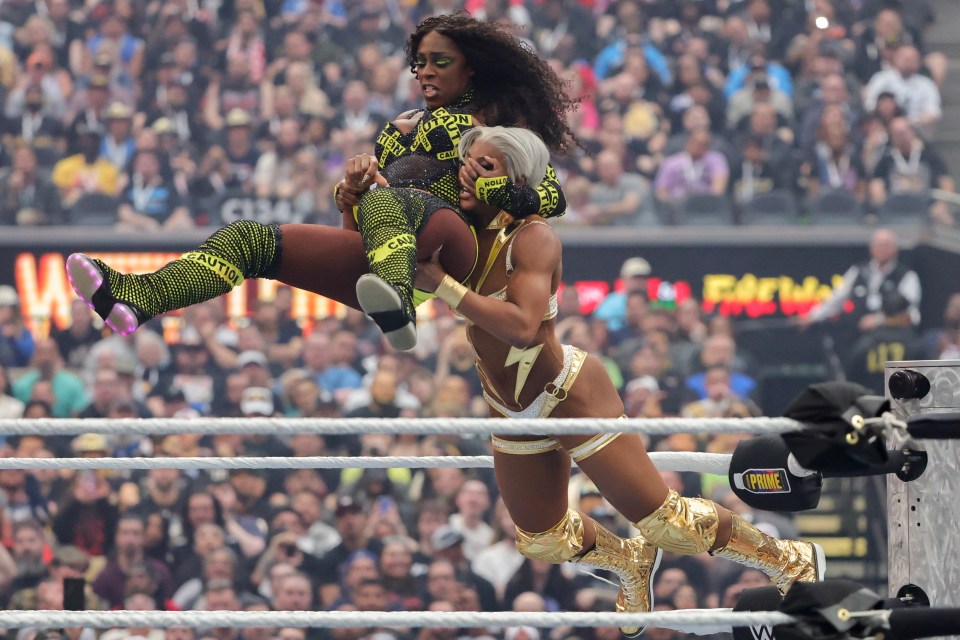 She battled her way through the match with Naomi despite her struggles