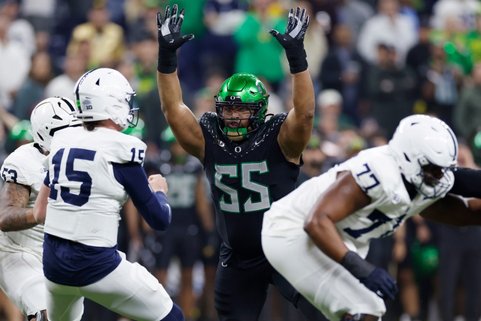 The Steelers selected defensive tackle Harmon with their first-round pick