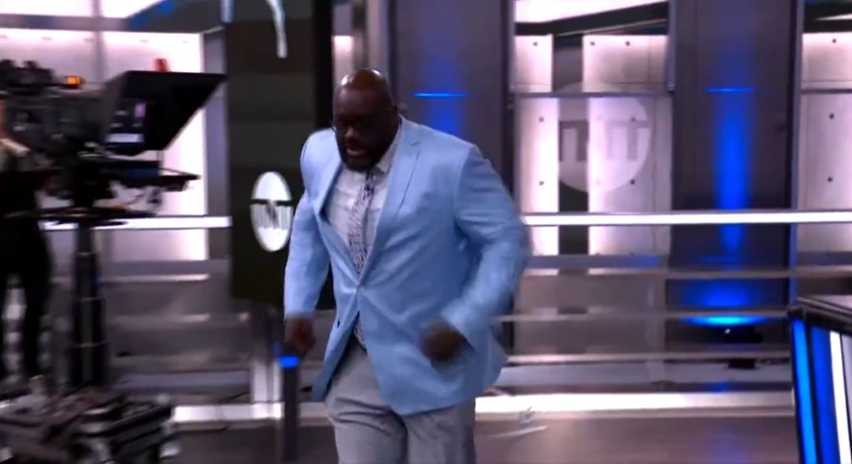 He told the crew to 'keep going' while he ran off to the bathroom