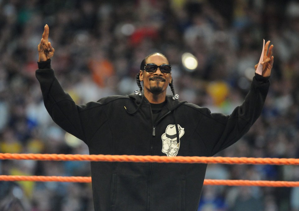 Snoop is also cousins with former WWE star Sasha Banks