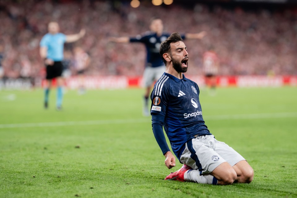 BILBAO, SPAIN - MAY 01: Bruno Fernandes of Manchester United celebrates scoring their second goal ahead of the UEFA Europa League 2024/25 Semi Final First Leg match between Athletic Bilbao and Manchester United at San Mames Stadium on May 01, 2025 in Bilbao, Spain. (Photo by Ash Donelon/Manchester United via Getty Images)